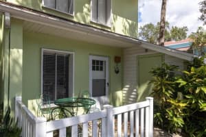 4105 38TH AVE S #D, ST PETERSBURG, FL 33711 Sold 12/10/22