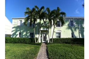 5102 COQUINA KEY DR SE #D, ST PETERSBURG, FL 33705 Sold 07/21/23