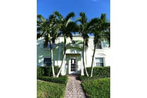 5102 COQUINA KEY DR SE #D, ST PETERSBURG, FL 33705 Sold 07/21/23