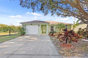 196 DIAMOND RIDGE BOULEVARD, AUBURNDALE, FL 33823 Sold 03/02/23