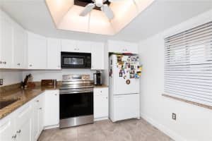 860 VIRGINIA ST #101, DUNEDIN, FL 34698 Sold 01/27/23