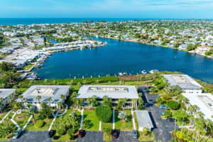 6200 FLOTILLA DRIVE, HOLMES BEACH, FL 34217 Sold 05/03/23