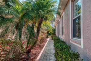 8152 Ambersweet Pl, Land O' Lakes, FL 34637, Sold 05/01/23