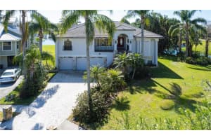 2112 SANDPIPER POINTE COURT, TARPON SPRINGS, FL 34689 Sold 04/07/23