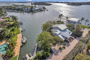 1410 SIESTA DRIVE, SARASOTA, FL 34239 Sold 06/08/23