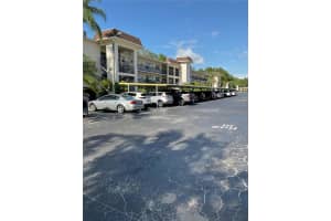 861 MAPLE COURT, DUNEDIN, FL 34698 Sold 11/08/23