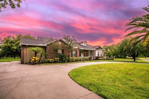 8805 CROSSWOOD COURT, RIVERVIEW, FL 33578 Sold 08/14/23