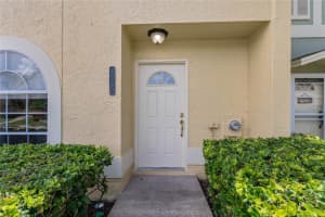 1540 CHATEAUX DE VILLE COURT, CLEARWATER, FL 33764 Sold 09/25/23