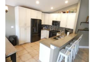 9414 CYPRESS HARBOR DRIVE, GIBSONTON, FL 33534 Sold 11/10/23