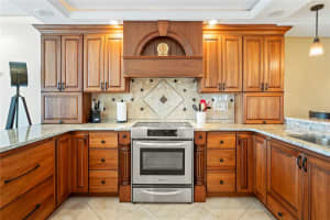 4550 BAY BOULEVARD, PORT RICHEY, FL 34668 Sold 11/30/23