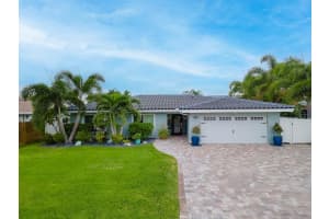 2184 LAGOON DRIVE, DUNEDIN, FL 34698 Sold 05/02/24