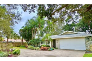 1020 PINELLAS POINT DRIVE, ST PETERSBURG, FL 33705 Sold 03/04/24