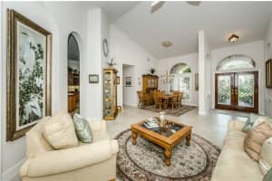 2895 DEER RUN, TARPON SPRINGS, FL 34688 Sold 05/29/24