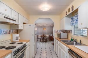 2420 175TH TERRACE, SILVER SPRINGS, FL 34488 Sold 03/05/25