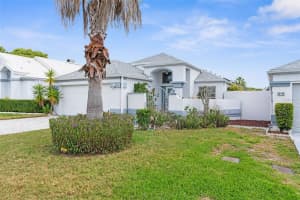 10454 CASA GRANDE CIRCLE, SPRING HILL, FL 34608 Sold 11/08/24