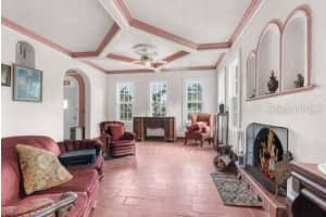 1027 38TH AVENUE, SAINT PETERSBURG, FL 33704 Sold 03/03/25