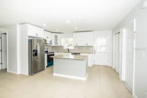 124 LAKEVIEW DRIVE, SAINT CLOUD, FL 34769 Sold 09/30/24