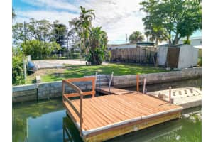 6814 PUFFIN LANE, HUDSON, FL 34667 Sold 05/19/25