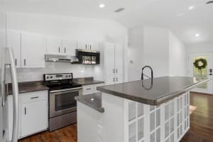 8134 GULF WAY, HUDSON, FL 34667 Sold 04/01/25