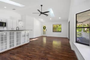 8134 GULF WAY, HUDSON, FL 34667 Sold 04/01/25