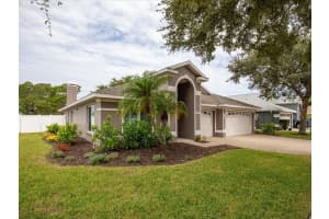 612 LAKE BOULEVARD, TARPON SPRINGS, FL 34689 Sold 04/07/25