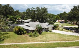 13721 WESTSHIRE DRIVE, TAMPA, FL 33618 Sold 08/27/24