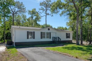 10900 LAKE DRIVE, NEW PORT RICHEY, FL 34654 Sold 04/25/25