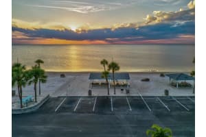 5624 RED SNAPPER COURT, NEW PORT RICHEY, FL 34652 Sold 05/22/25