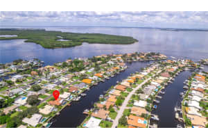 2044 MONTANA AVENUE, SAINT PETERSBURG, FL 33703 - MLS#MFRW7867812