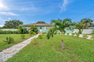 800 61st St N, ST PETERSBURG