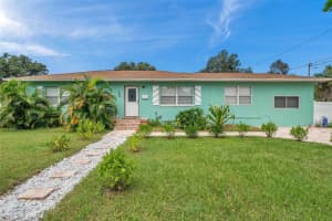 800 61ST STREET, SAINT PETERSBURG, FL 33710 - MLS#MFRW7868097