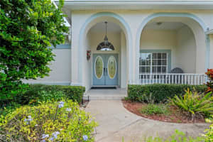 606 SEASIDE DRIVE, TARPON SPRINGS, FL 34689 Sold 12/06/24