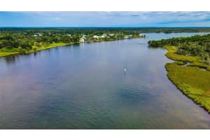 2808 COMANCHE POINT, CRYSTAL RIVER, FL 34429 Sold 04/23/25