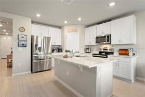 1256 OAK VALLEY DRIVE, AUBURNDALE, FL 33823 Sold 01/08/25