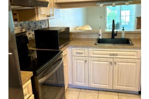 364 GLOUCESTER STREET, SAFETY HARBOR, FL 34695 Sold 11/22/24