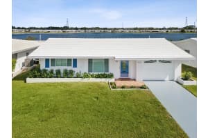 9695 MAINLANDS BOULEVARD, PINELLAS PARK, FL 33782 Sold 02/07/25