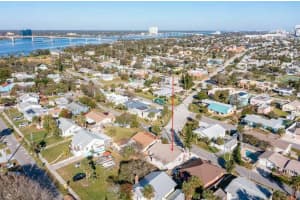 432 EASTWOOD LANE, DAYTONA BEACH, FL 32118 Sold 03/07/25