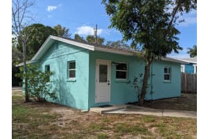1943 PARK AVENUE, TARPON SPRINGS, FL 34689 Sold 02/14/25
