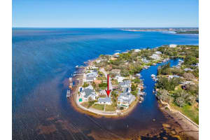 1904 GULFVIEW DRIVE, HOLIDAY, FL 34691 Sold 06/09/25