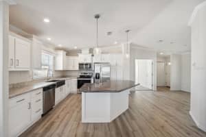 1852 CYPRESS POINT LANE, SARASOTA, FL 34234 - MLS#MFRW7870601