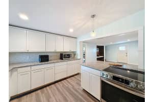 6827 SANDERLING LANE, HUDSON, FL 34667 Sold 01/30/25
