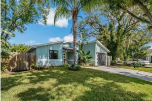 727 MERLINS COURT, TARPON SPRINGS, FL 34689 Sold 03/21/25