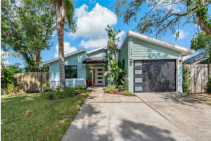 727 MERLINS COURT, TARPON SPRINGS, FL 34689 Sold 03/21/25