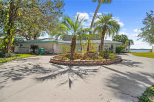 11882 BAYSHORE DRIVE, CRYSTAL RIVER, FL 34429 Sold 06/12/25
