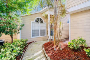 2422 HOUNDS TRAIL, PALM HARBOR, FL 34683 Sold 03/10/25