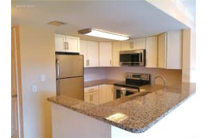 2000 WORLD PARKWAY BOULEVARD, CLEARWATER, FL 33763 Sold 04/25/25
