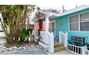 1603 GULF DRIVE, BRADENTON BEACH, FL 34217 Sold 05/12/25