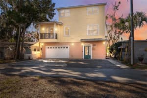 5287 Tuna Ln, WEEKI WACHEE