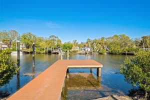 716 RIVERSIDE DRIVE, TARPON SPRINGS, FL 34689 Sold 04/22/25