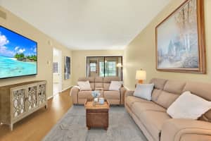 3038 EASTLAND BOULEVARD, CLEARWATER, FL 33761 Sold 05/09/25